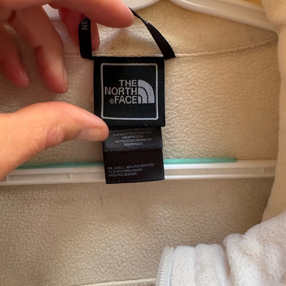 The North Face Women's Cream Ski Jacket - Picture 5 of 5